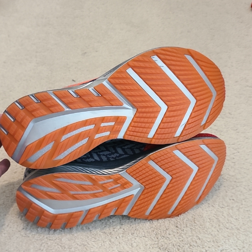 Brooks Vibrant Orange and Navy Running Shoes - Picture 2 of 3